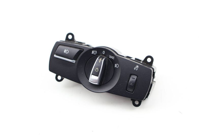 Headlight / Fog Light Switch 61319192745 — Used (SKU 730768)