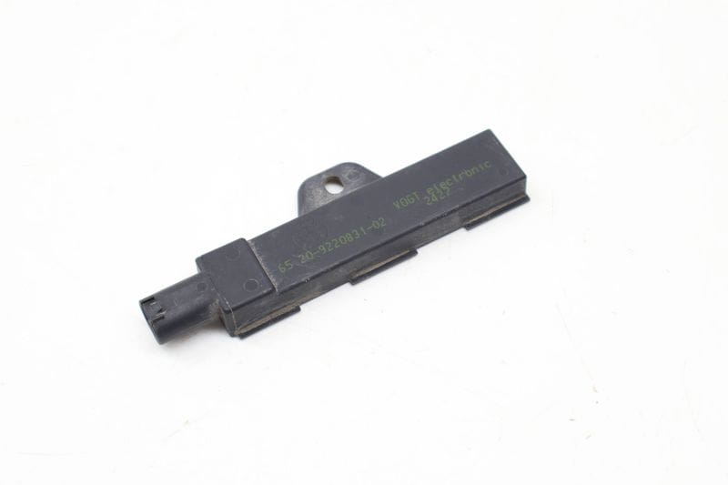 Keyless Entry Antenna 65209220831 — Used (SKU 730772)