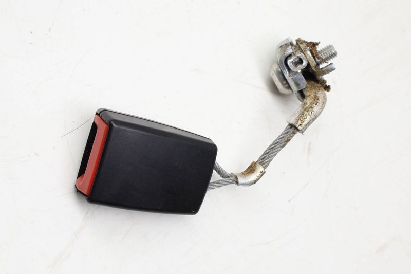 Seat Buckle / Receiver 72119172380 — Used (SKU 730874)
