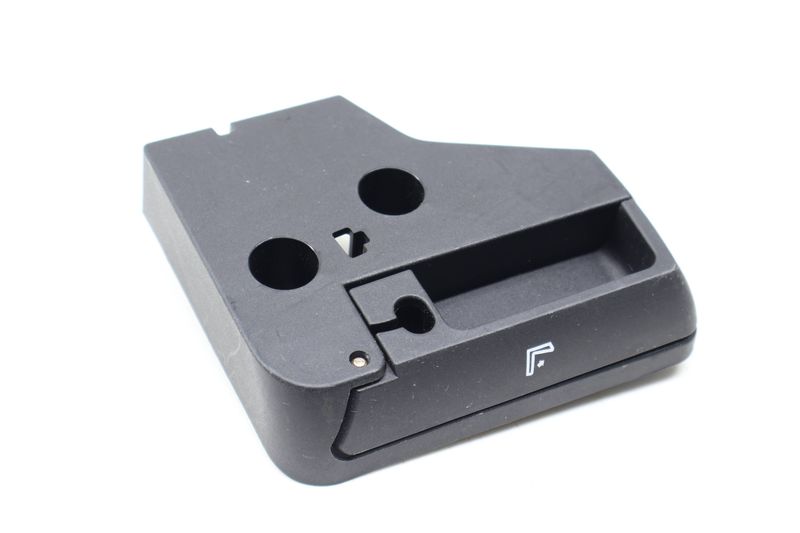 Upper Seat Latch / Lock Actuator 52207114470 — Used (SKU 730819)