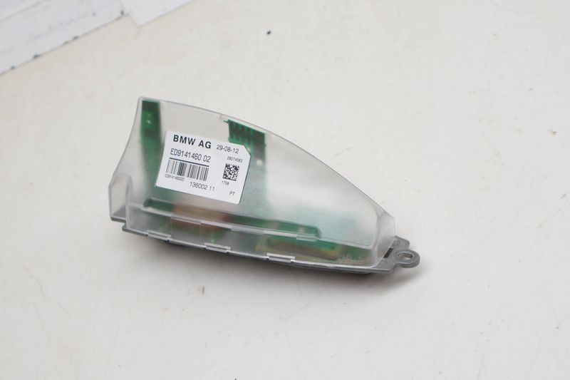 Shark Fin / Roof Antenna 65209141460 — Used (SKU 730855)