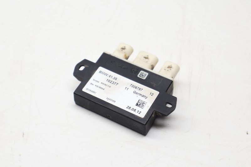 Trunk Lid Smart Opener Control Module 61357306797 — Used (SKU 730737)