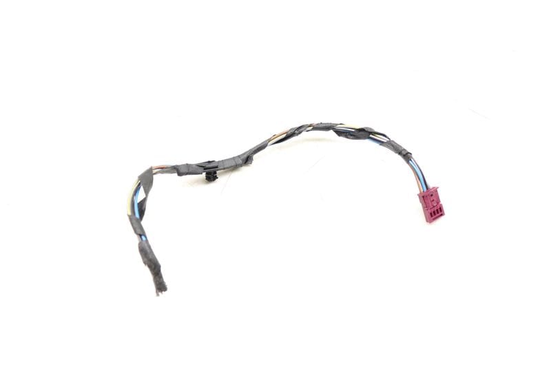 Inner Tail Light Wiring Harness Connector / Pigtail — Used (SKU 481291)