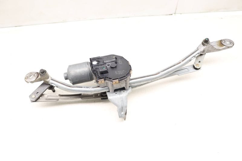 Windshield Wiper Transmission W/ Motor 61617306272 — Used (SKU 481321)