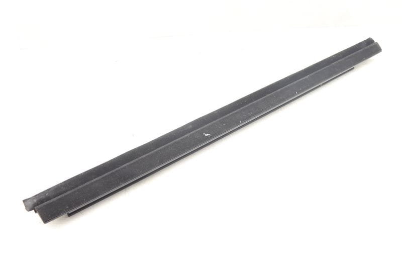 Door Seal / Weather Stripping (INNER) 51337178003 — Used (SKU 549919)