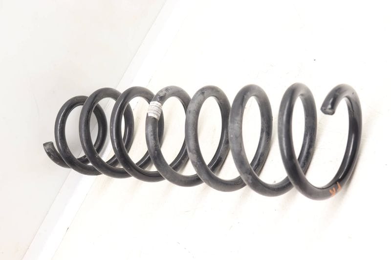 Coil Spring — Used (SKU 550164)