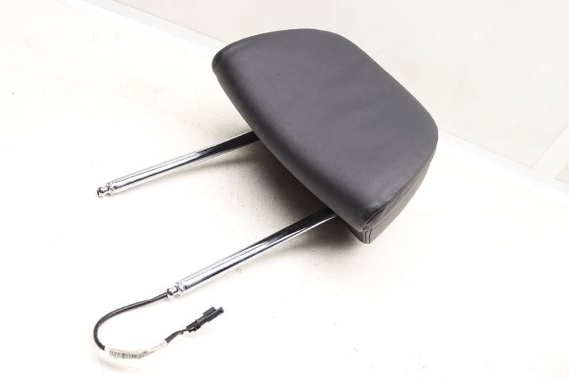 Headrest / Head Rest 52107353691 — Used (SKU 549722)