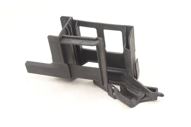 Power Steering Oil Cooler Bracket 17117576829 — Used (SKU 550071)