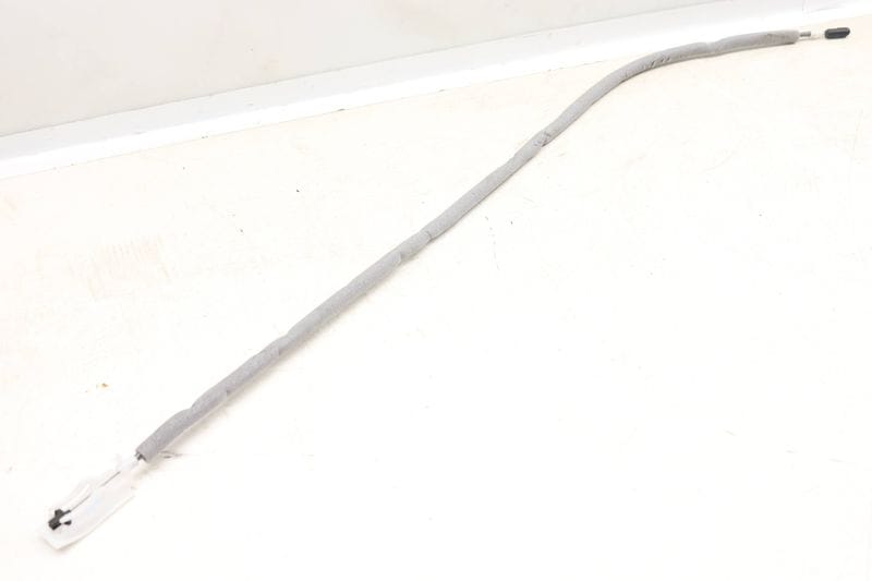 Interior Door Handle Release / Bowden Cable 51227175746 — Used (SKU 550085)