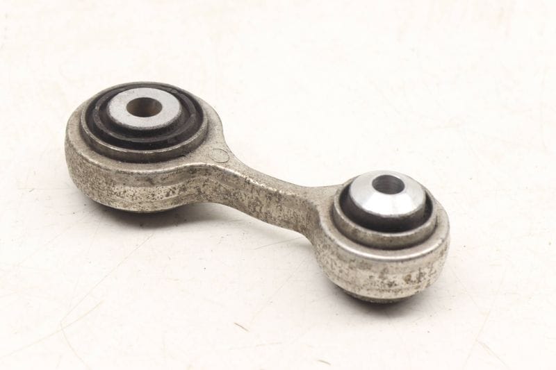 Suspension Integral Link 33326775683 — Used (SKU 550122)
