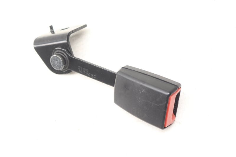 Seat Belt Buckle / Receiver 72117220858 — Used (SKU 549785)