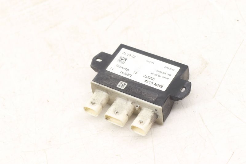 Trunk Lid Smart Opener Control Module 61357306797 — Used (SKU 549901)