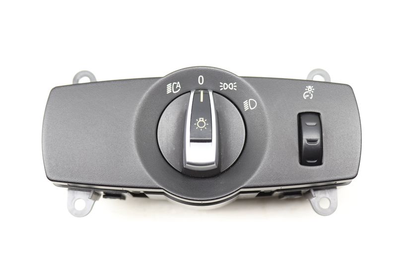 Headlight Dial / Switch 61319204068 — Used (SKU 475570)