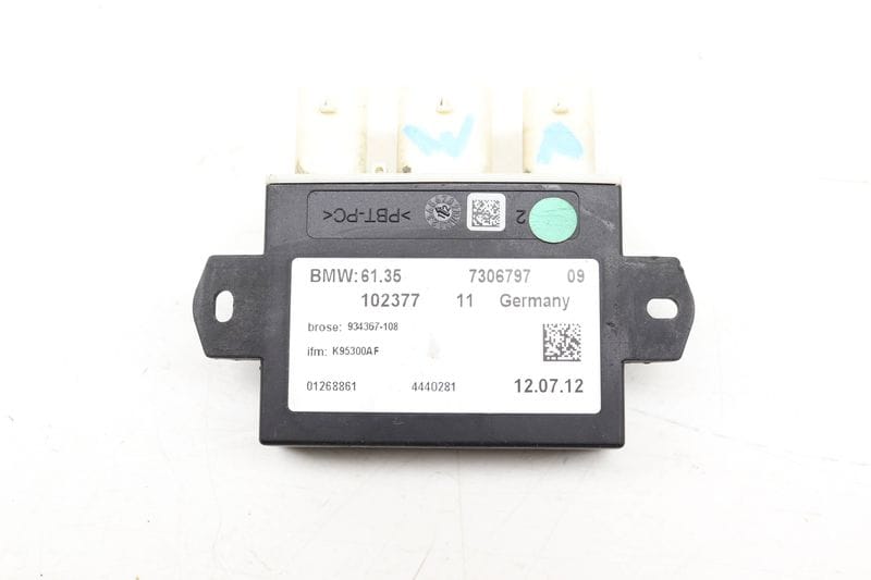 Trunk Lid Smart Opener Control Module 61357306797 — Used (SKU 464752)