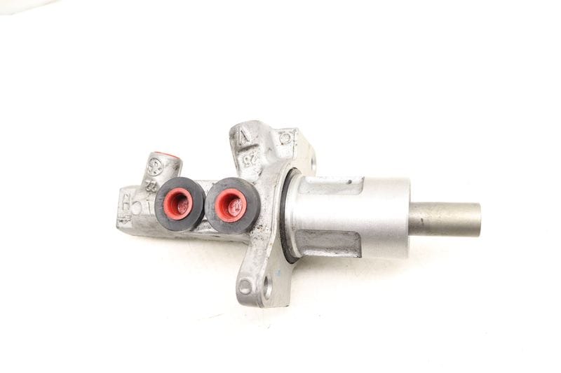 Brake Master Cylinder 34336785664 — Used (SKU 499500)