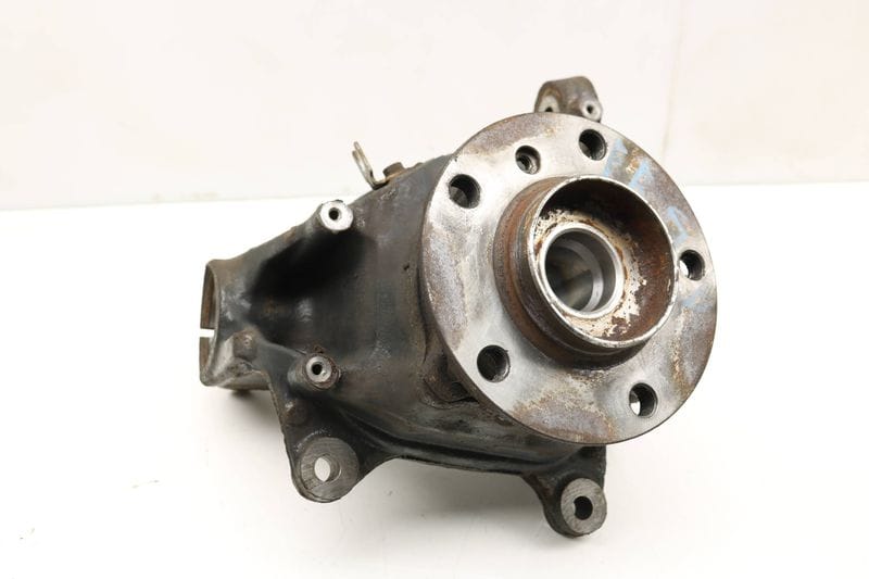 Spindle Knuckle w/ Wheel Bearing 31216855954 — Used (SKU 417610)