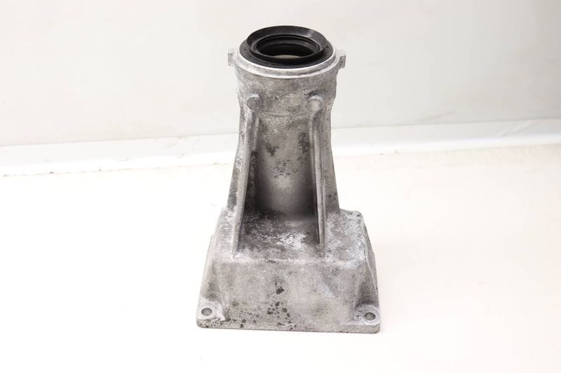 Axle Support Bracket 31507552542 — Used (SKU 599291)