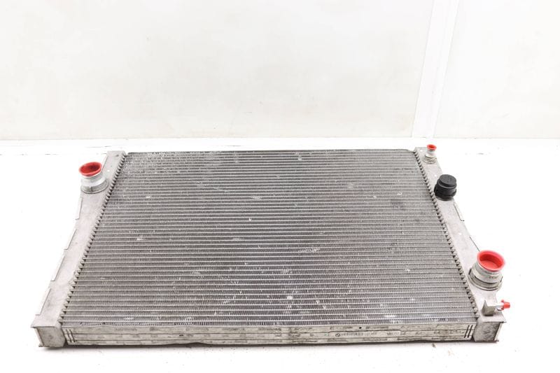 Radiator 17117533472 — Used (SKU 599244)