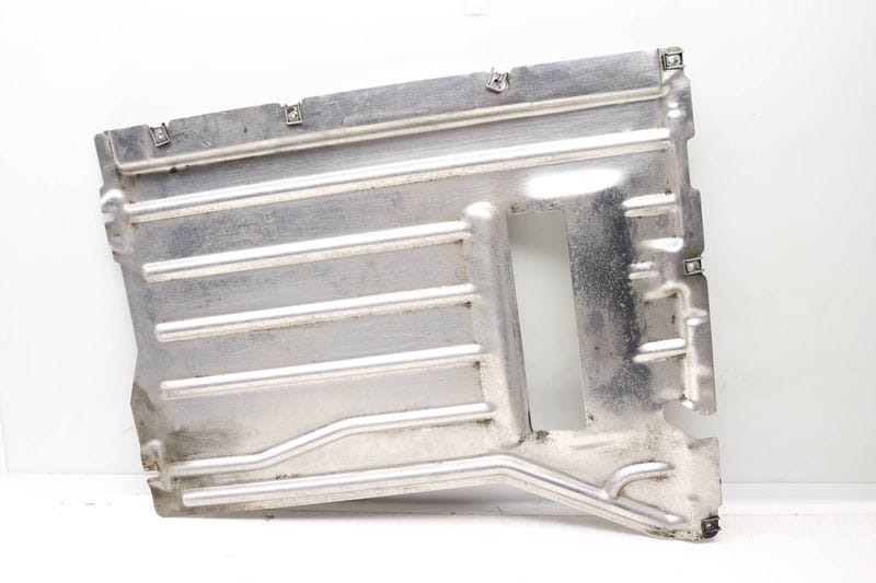 Center Underbody Shield Panel / Liner 51757158386 — Used (SKU 575327)