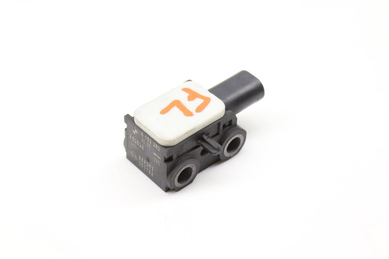 Impact / Crash Sensor 65779152262 — Used (SKU 575150)