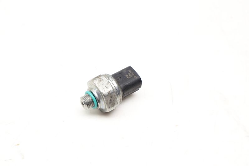 AC Pressure Sensor / Switch 64539181464 — Used (SKU 711856)