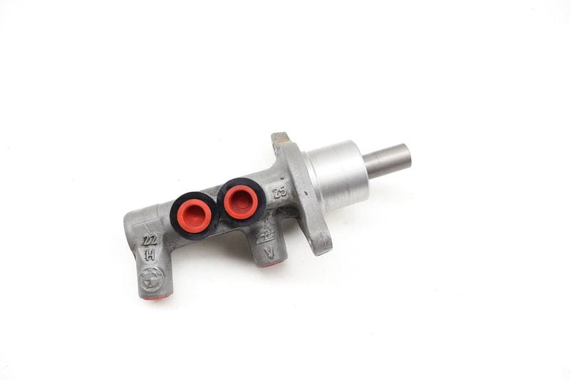 Brake Master Cylinder 34336786755 — Used (SKU 712104)