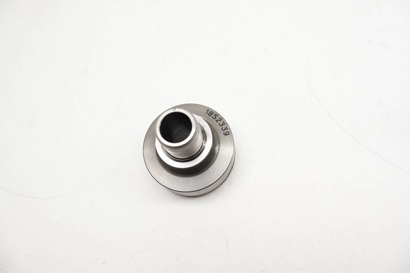 Crankshaft / Crank Pulley Hub 11237597421 — Used (SKU 712181)