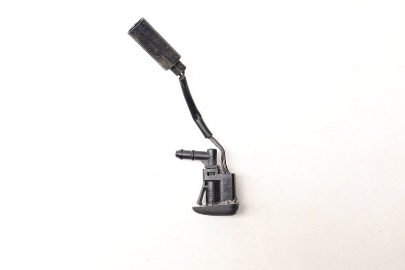 Heated Windshield Washer Sprayer Jet / Nozzle 61667056731 — Used (SKU 711862)