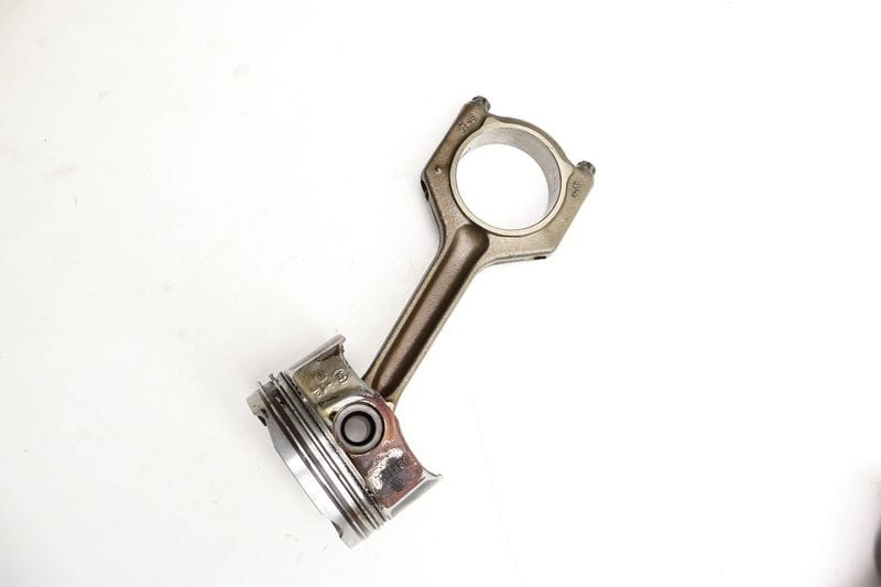 Piston / Connecting Rod 11258606459 — Used (SKU 712226)