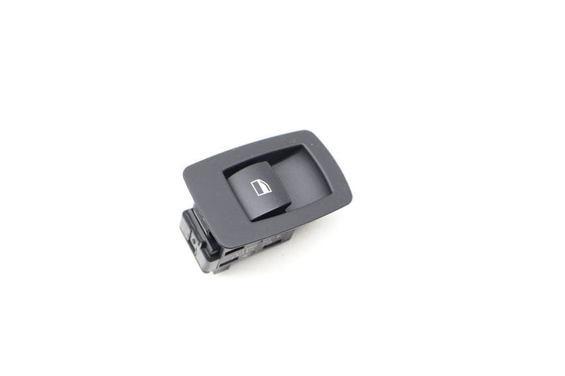 Window Switch w/ Trim 61316945874 — Used (SKU 711745)