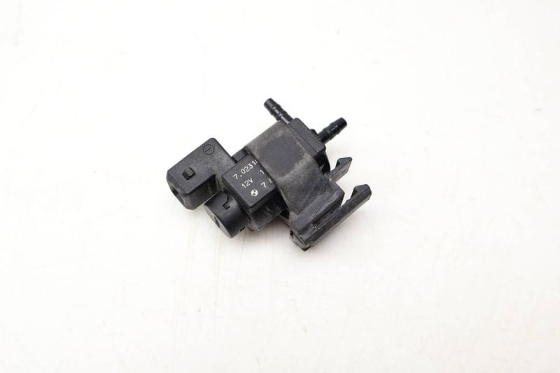 Vacuum Control Valve 11747810831 — Used (SKU 711860)