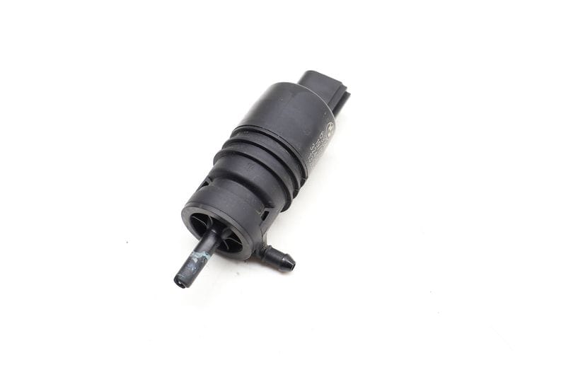 Windshield Washer Pump 67126934160 — Used (SKU 711832)