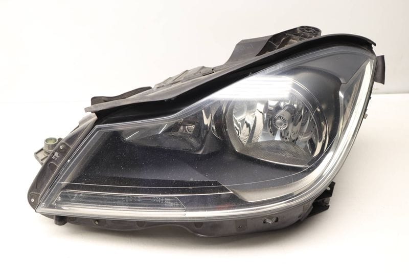 Halogen Headlight / Headlamp 2048209959 — Used (SKU 484220)