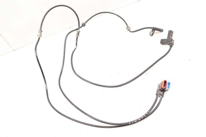 Rpm / Speed Sensor 2045400317 — Used (SKU 481006)