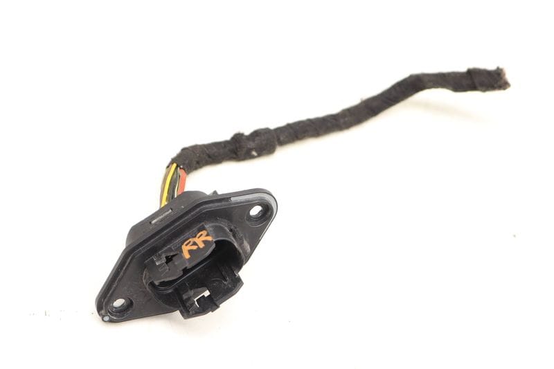 Door Wiring Harness Connector / Pigtail 0045454440 — Used (SKU 480999)
