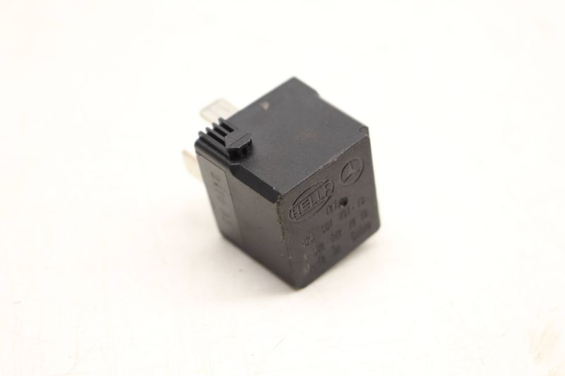 Relay 0025427219 — Used (SKU 480976)