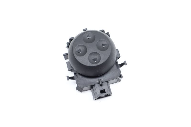 Seat Lumbar Adjustment Switch / Button 2048702658 — Used (SKU 662003)