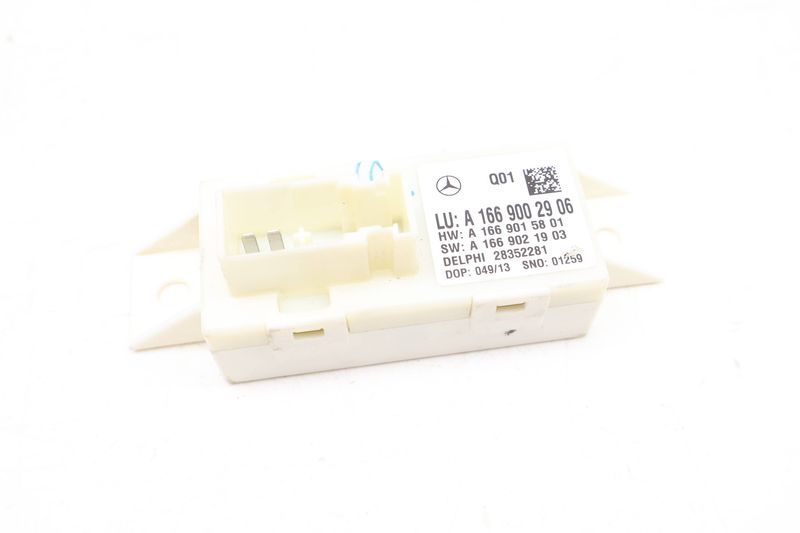 Headlight Range Control Module 1669002906 — Used (SKU 661907)