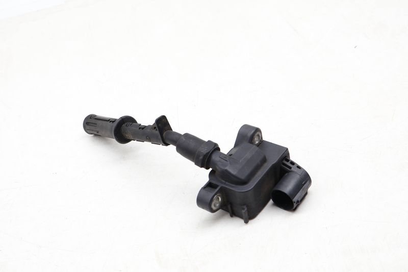 Ignition Coil w/ Connector 2769060260 — Used (SKU 662381)