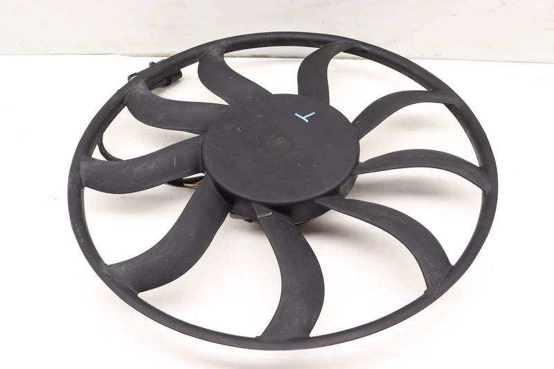 600W Electric Cooling Fan 7P0121203E — Used (SKU 428534)