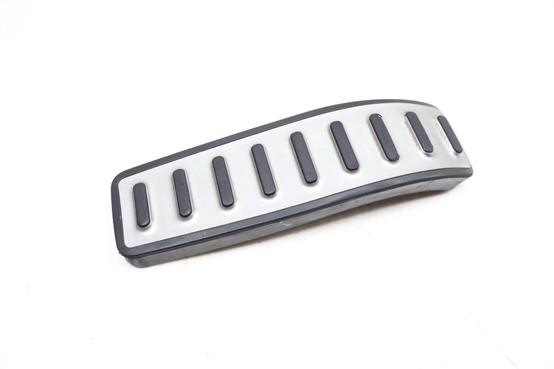 Accelerator Gas Pedal Pad / Cap 7L5721647A — Used (SKU 651336)
