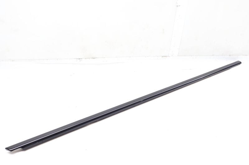 Exterior Door Window Slot Seal / Trim 7P5837476G — Used (SKU 651175)