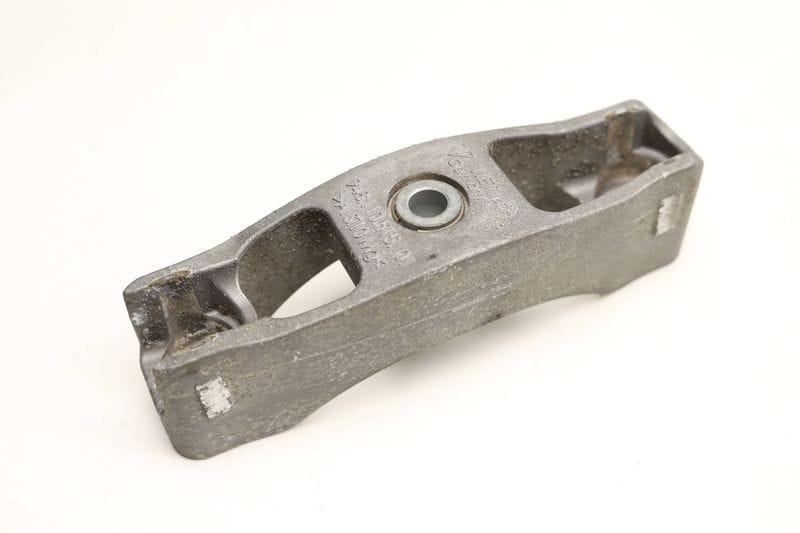 Fuel Injector Mount / Bracket 94811051501 — Used (SKU 604736)