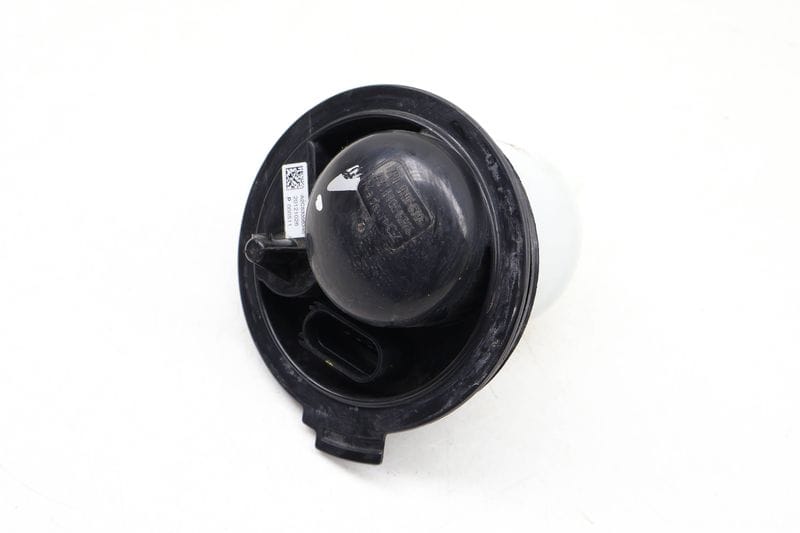 Fuel Flange / Filter 7P0919679 — Used (SKU 651460)