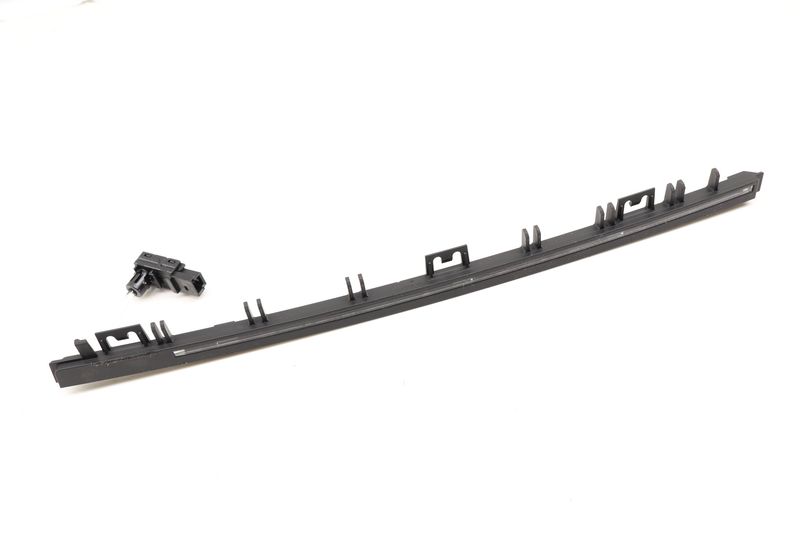 Door Panel Trim w/ Light Bar 7P5947102C — Used (SKU 604599)