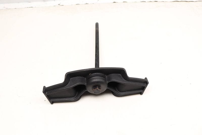 Spare Tire Fastener / Tie Down Bolt 7P0601233 — Used (SKU 604723)