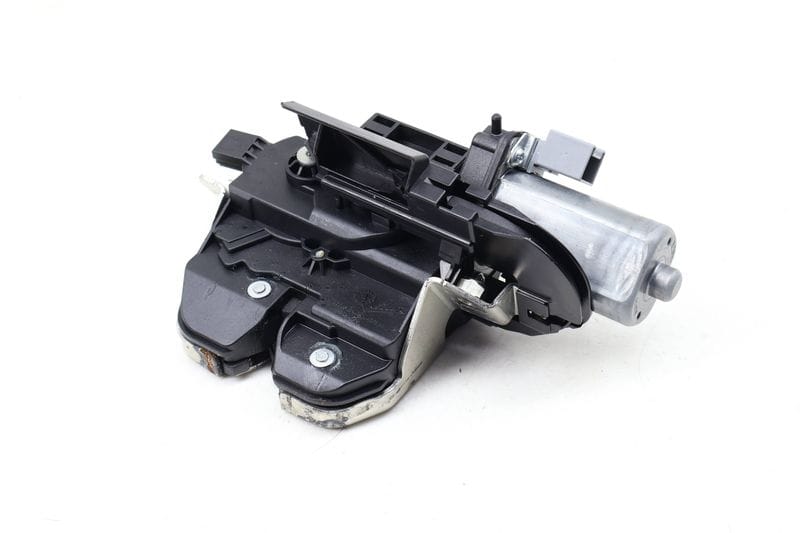 Trunk Hatch Lock / Latch 7P0827505K — Used (SKU 651428)