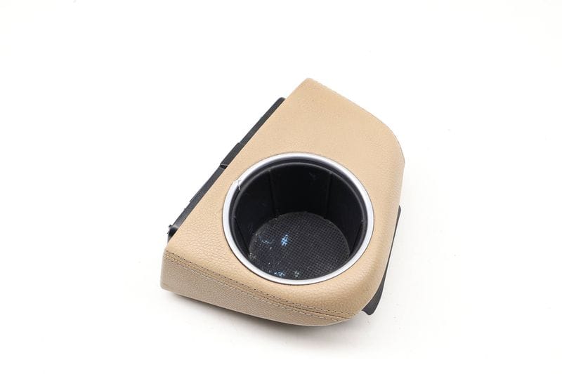 Center Cup Holder 97055338100 — Used (SKU 610249)