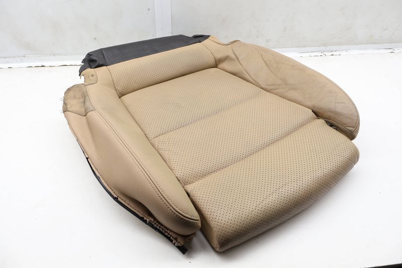 Lower Seat Bottom Cushion — Used (SKU 610393)