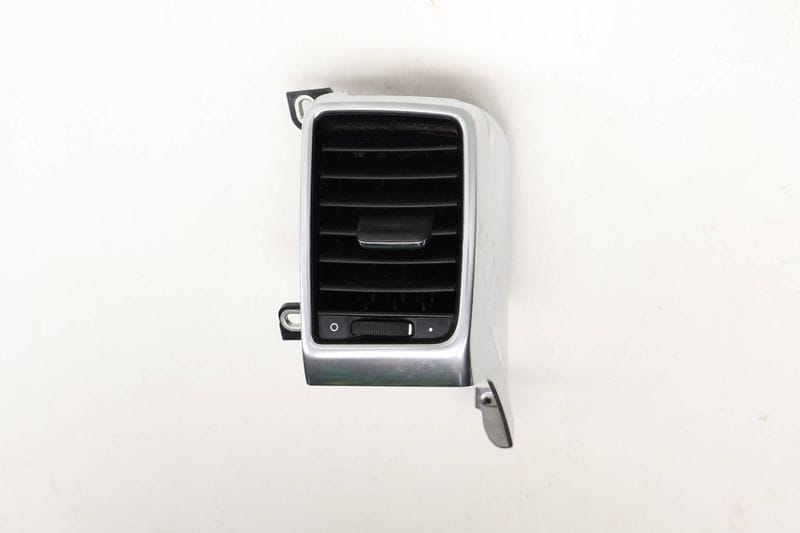 Center Console Air Vent 97055317101 — Used (SKU 610256)
